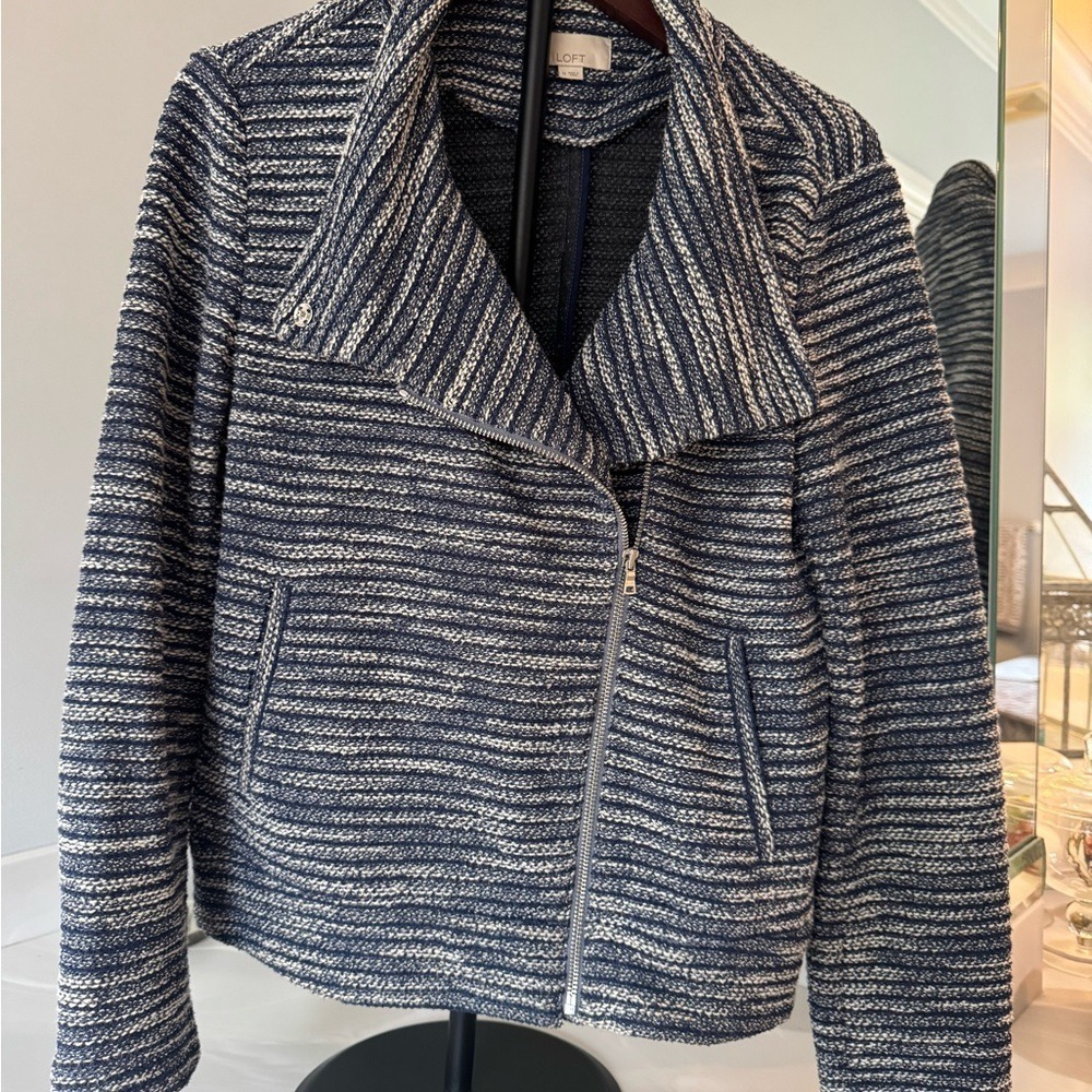 LOFT Navy and White Textured Jacket -Medium